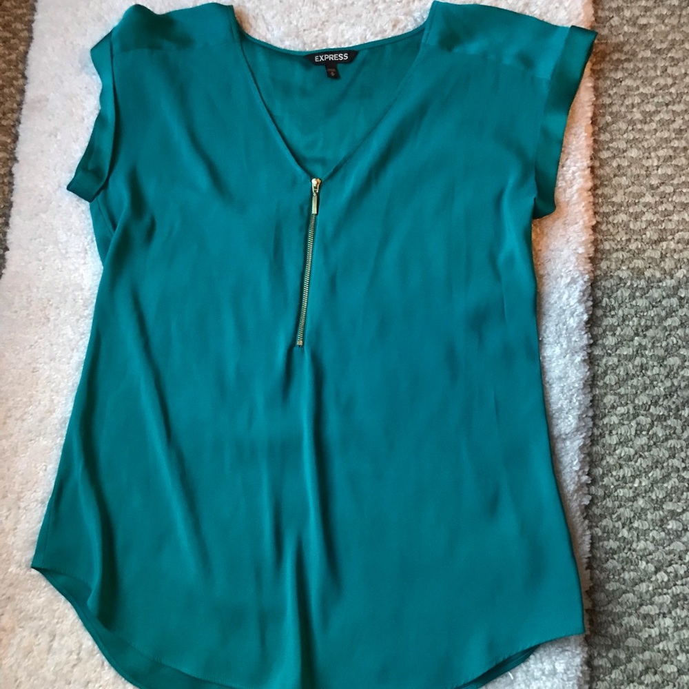 ✨EXPRESS✨Silky Zip Front Gramercy Tee Sz Med